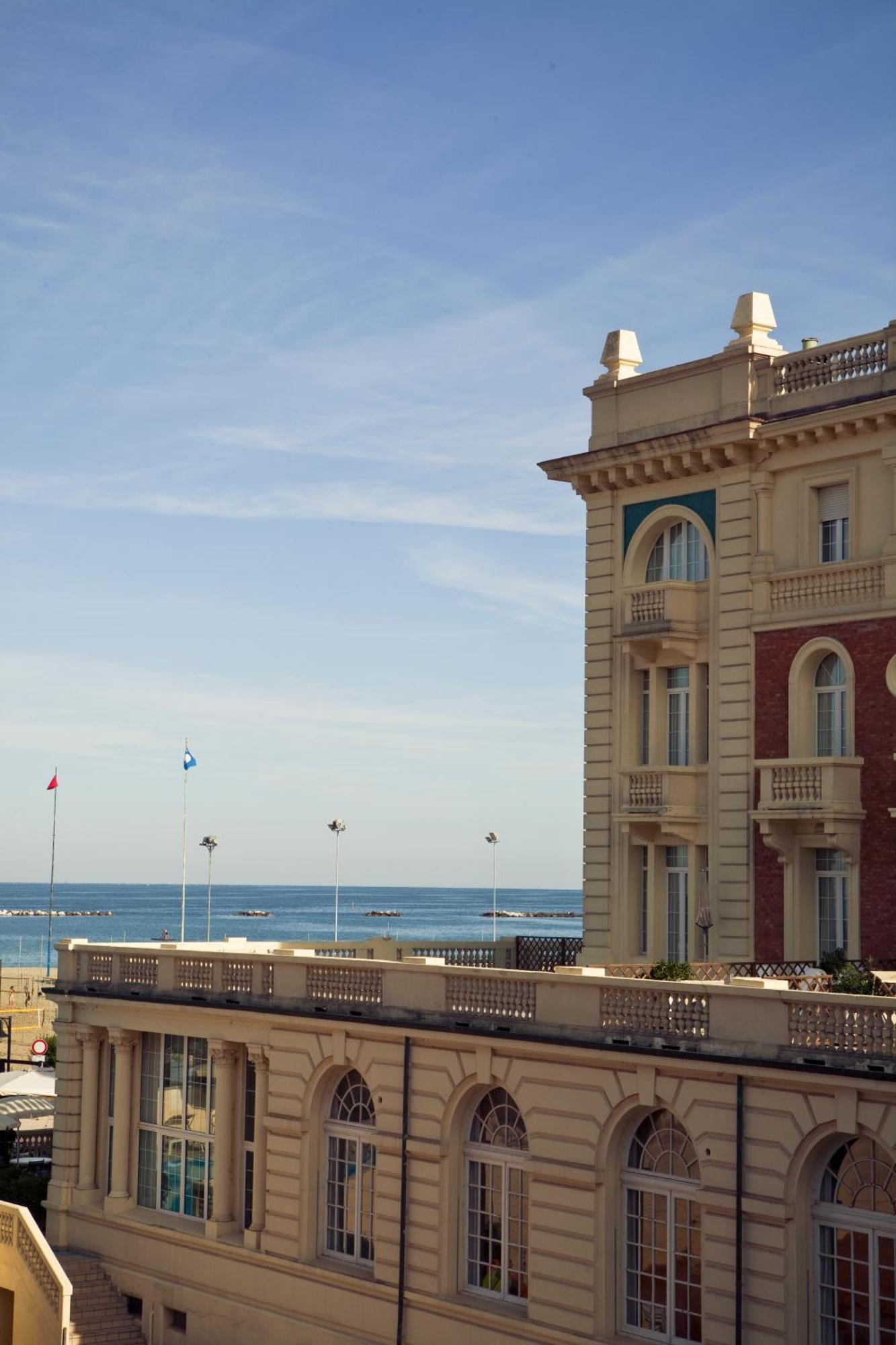Hotel Grand 4*