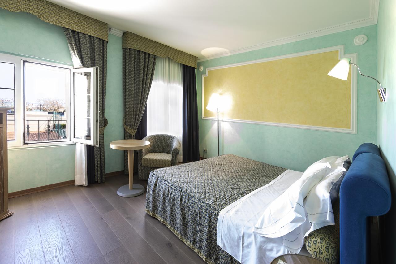 Hotel Grand 4*